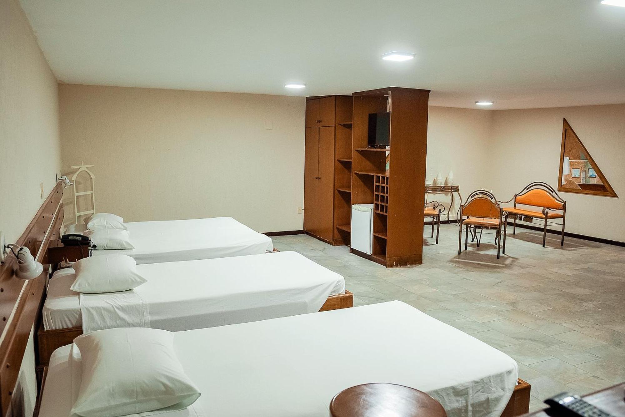 Sakr Hotel Penápolis Exteriér fotografie