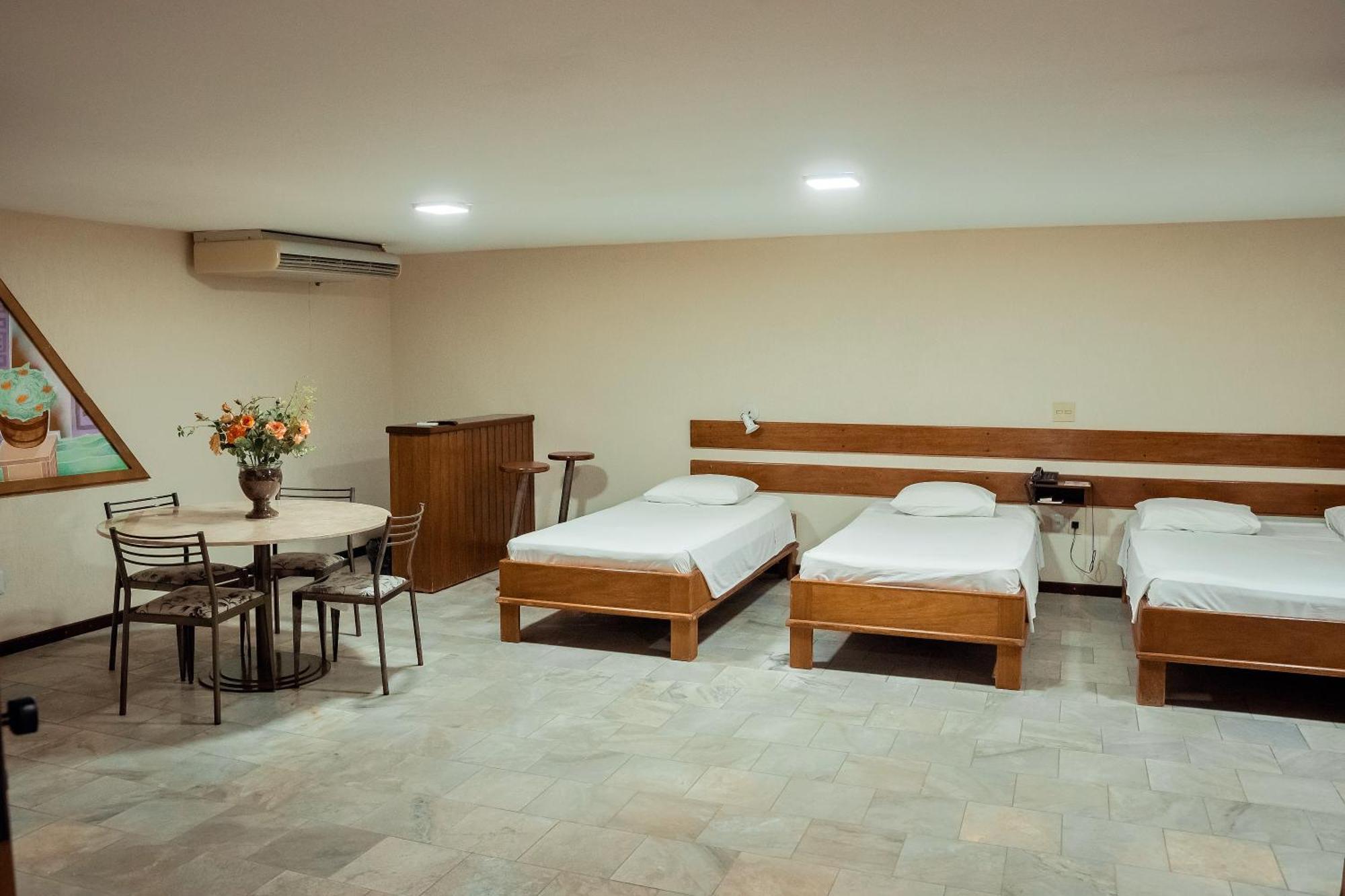 Sakr Hotel Penápolis Exteriér fotografie