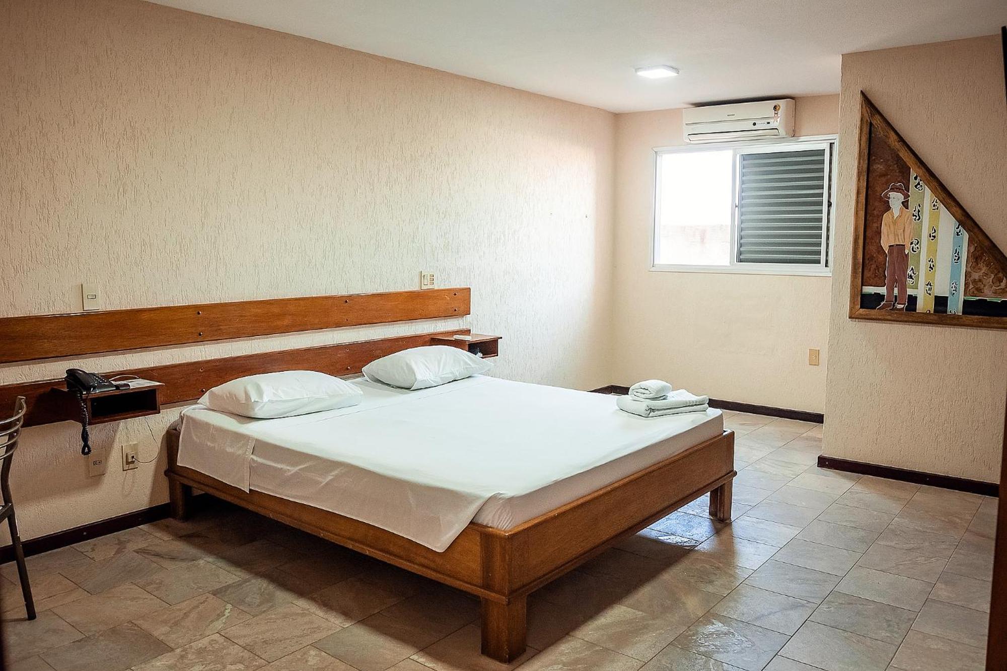 Sakr Hotel Penápolis Exteriér fotografie